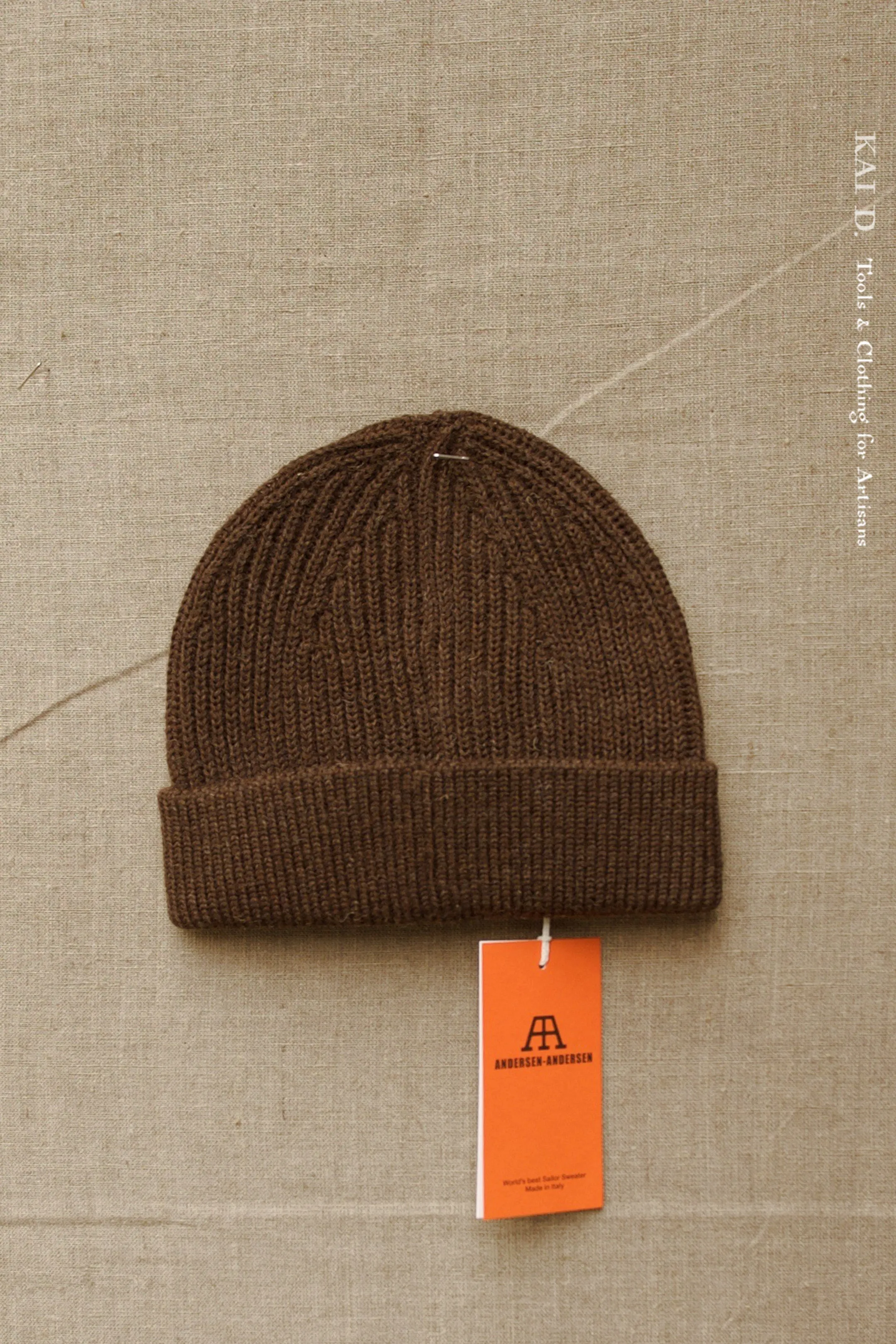 Cardigan Stitch Beanie - brown